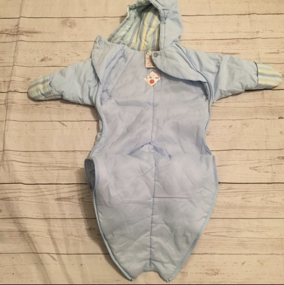 PETER RABBIT 9 Month Snowsuit - Picture 2 of 4
